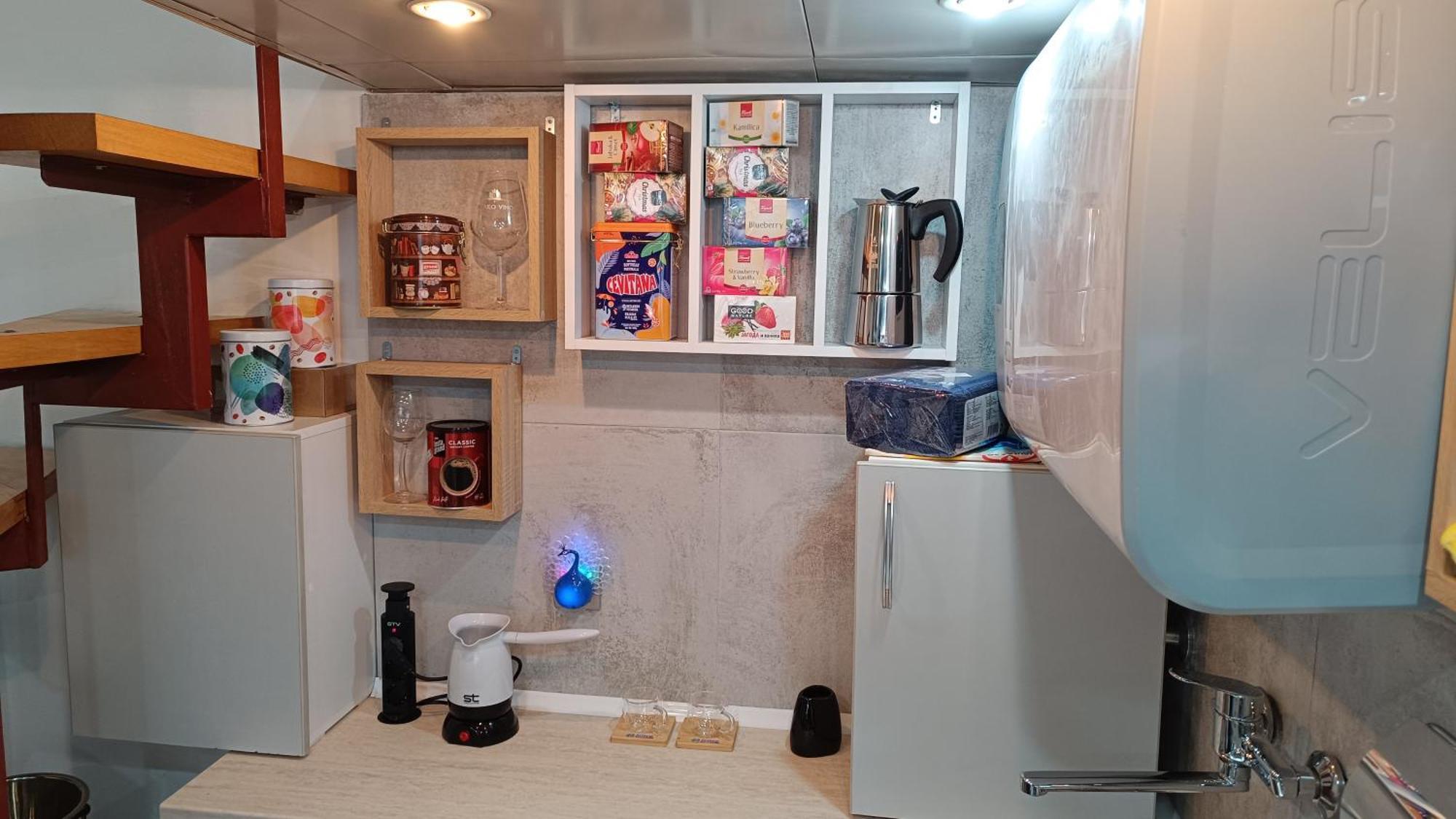 Nitro Inn - Premium Apartments - Wine Tasting - Souvenir - Art Gallery - Private Guided Tours - Relaxing - Romantic Скопие Екстериор снимка